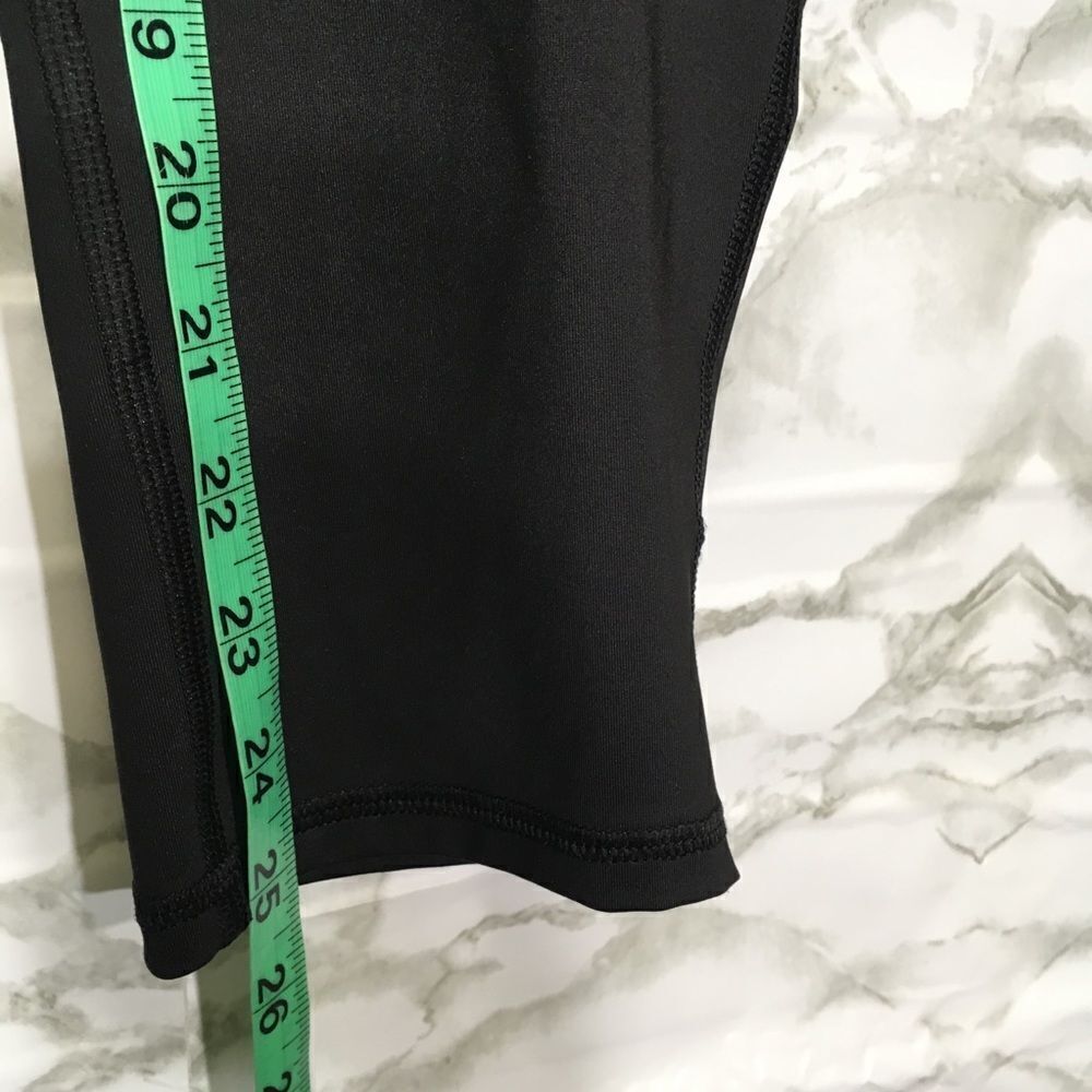 VICTORIA’S SECRET VSX‎ SPORT CROPPED WORKOUT LEGGINGS SMALL - Picture 4 of 8
